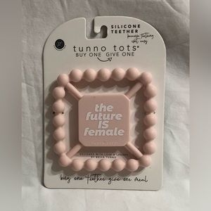 Bella Tunno baby silicon Teether the future is female graphic pink.0+